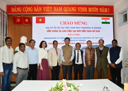 The Indian Ambassador paid a visit and held a working session at the My Son Sanctuary