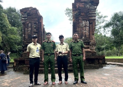 THẢ RÙA CỔ SỌC QUÝ HIẾM VỀ VỚI THIÊN NHIÊN TẠI KHU BẢO VỆ CẢNH QUAN DI TÍCH LỊCH SỬ VĂN HÓA MỸ SƠN