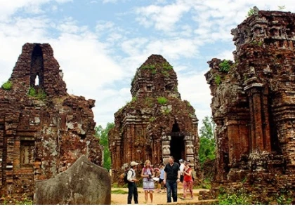 My Son Sanctuary - a mysterious monuments in Southeast Asia you can not miss