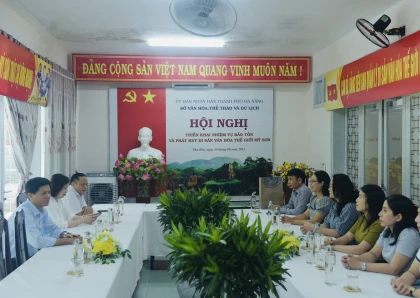 DELEGATION FROM NGHE AN RELIC MANAGEMENT BOARD CONDUCTS SURVEY AND STUDIES NEW MODELS AT MY SON WORLD CULTURAL HERITAGE SITE