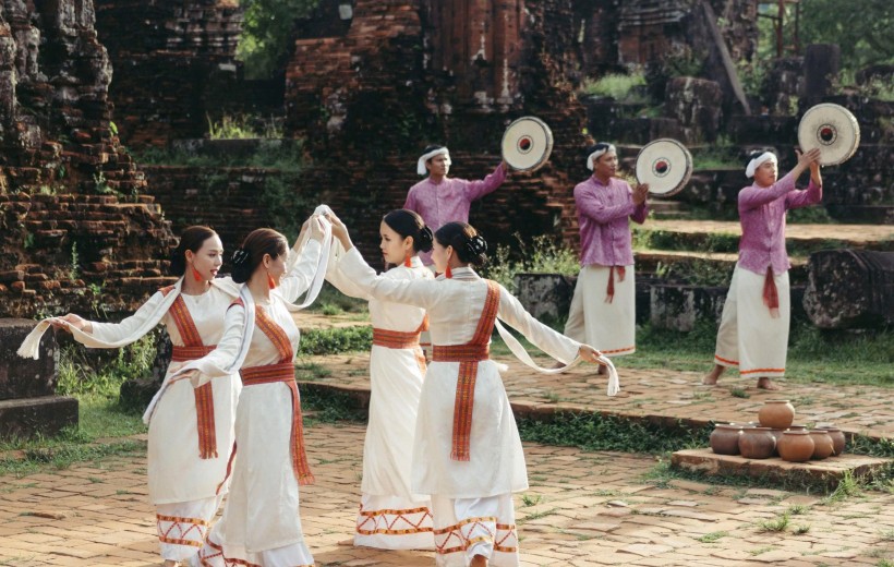 BẢO TỒN VÀ PHÁT HUY GIÁ TRỊ DI SẢN VĂN HÓA PHI VẬT THỂ DƯỚI HÌNH THỨC CHƯƠNG TRÌNH NGHỆ THUẬT  TẠI BQL DSVHTG MỸ SƠN