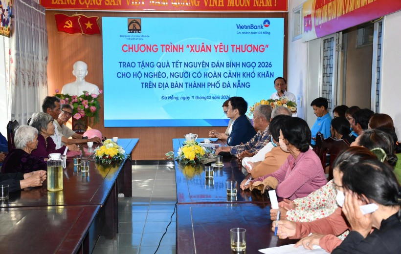 CÔNG ĐOÀN BAN QUẢN LÝ DI SẢN VĂN HÓA THẾ GIỚI MỸ SƠN PHỐI HỢP TỔ CHỨC CHƯƠNG TRÌNH “XUÂN YÊU THƯƠNG” TRAO QUÀ TẾT CHO HỘ NGHÈO, NGƯỜI CÓ HOÀN CẢNH KHÓ KHĂN TRÊN ĐỊA BÀN XÃ THU BỒN